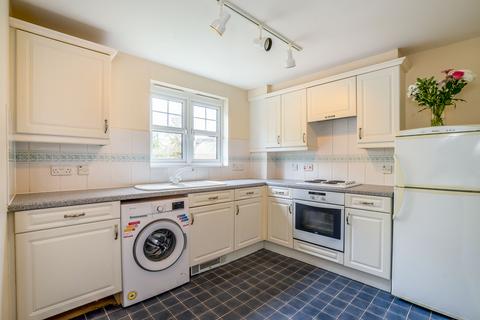 2 bedroom apartment to rent, Bewick Gardens, Chichester PO19