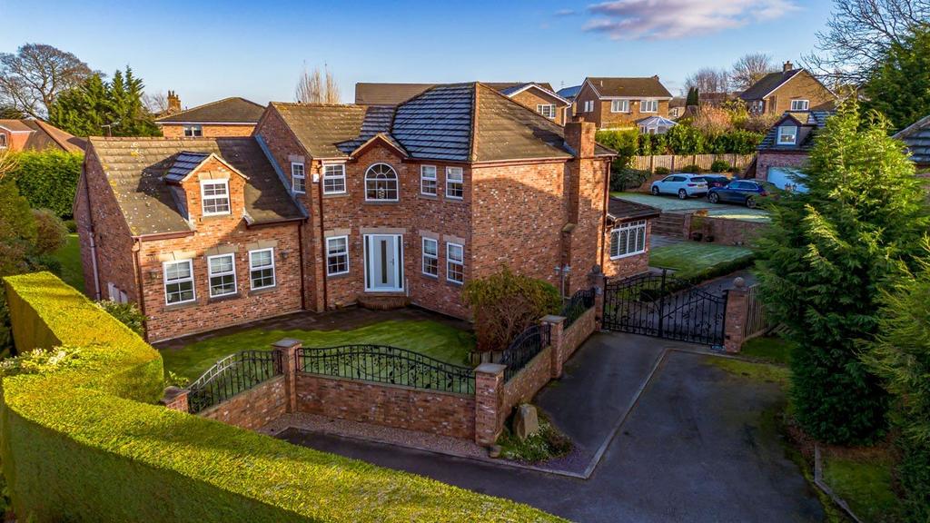 The Gables, Royd Lane, Higham 5 bed detached house £895,000