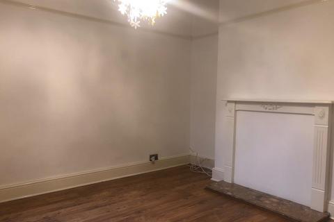 2 bedroom terraced house to rent, Cromwell Road, Southsea