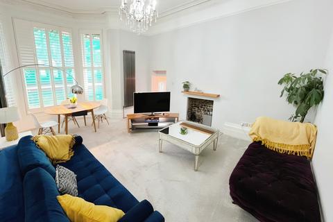 2 bedroom flat to rent, Albany Villas, Hove