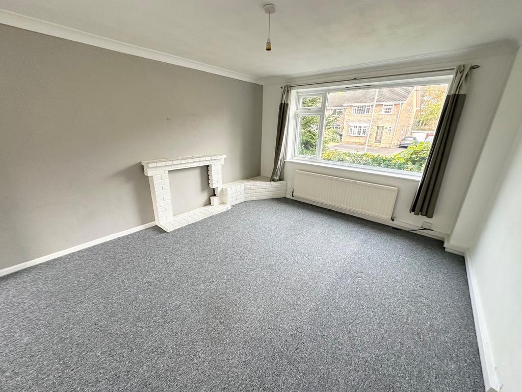 Lytchett Drive, Broadstone, Poole, BH18 3 bed end of terrace house £