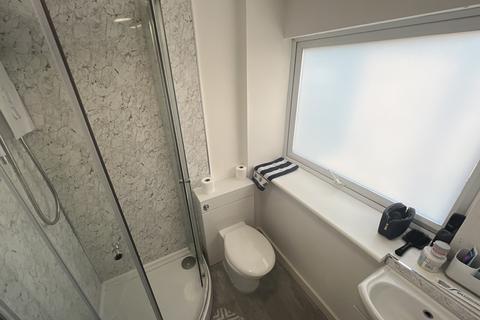 Studio to rent, Iron Gate, Derby