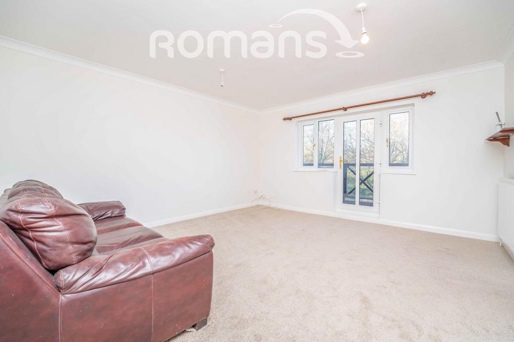 Wren Drive, West Drayton 2 bed flat £1,500 pcm (£346 pw)