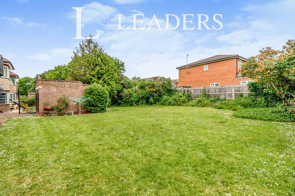 Grove Avenue, Sutton 2 bed £1,700 pcm (£392 pw)