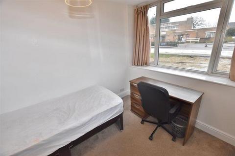 1 bedroom in a house share to rent, Dunmow Road, Bishops Stortford, CM23