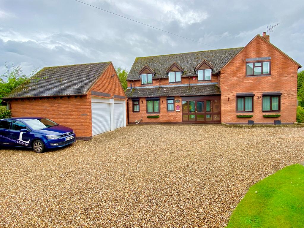 Wick Road, Little Comberton, Pershore, Worcestershire, WR10 4 bed