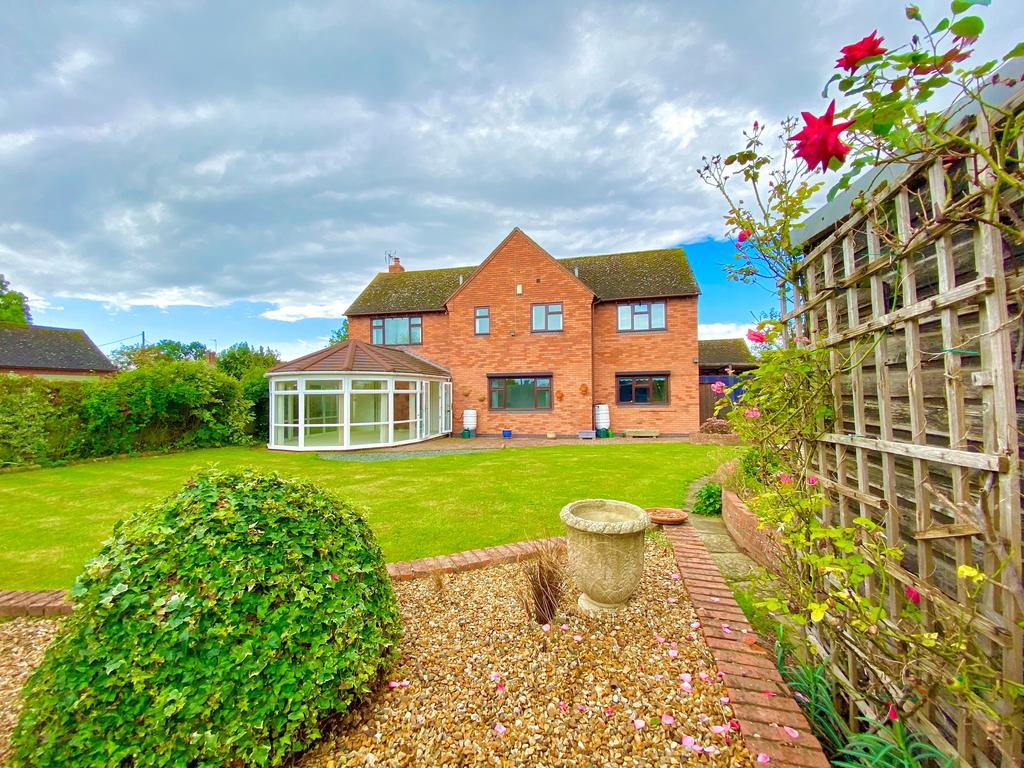 Wick Road, Little Comberton, Pershore, Worcestershire, WR10 4 bed