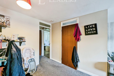 1 bedroom maisonette to rent, St Andrews Road, Ifield