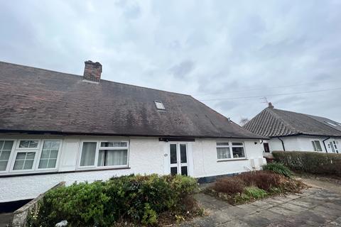 6 bedroom bungalow to rent, Hawton Crescent, NG8