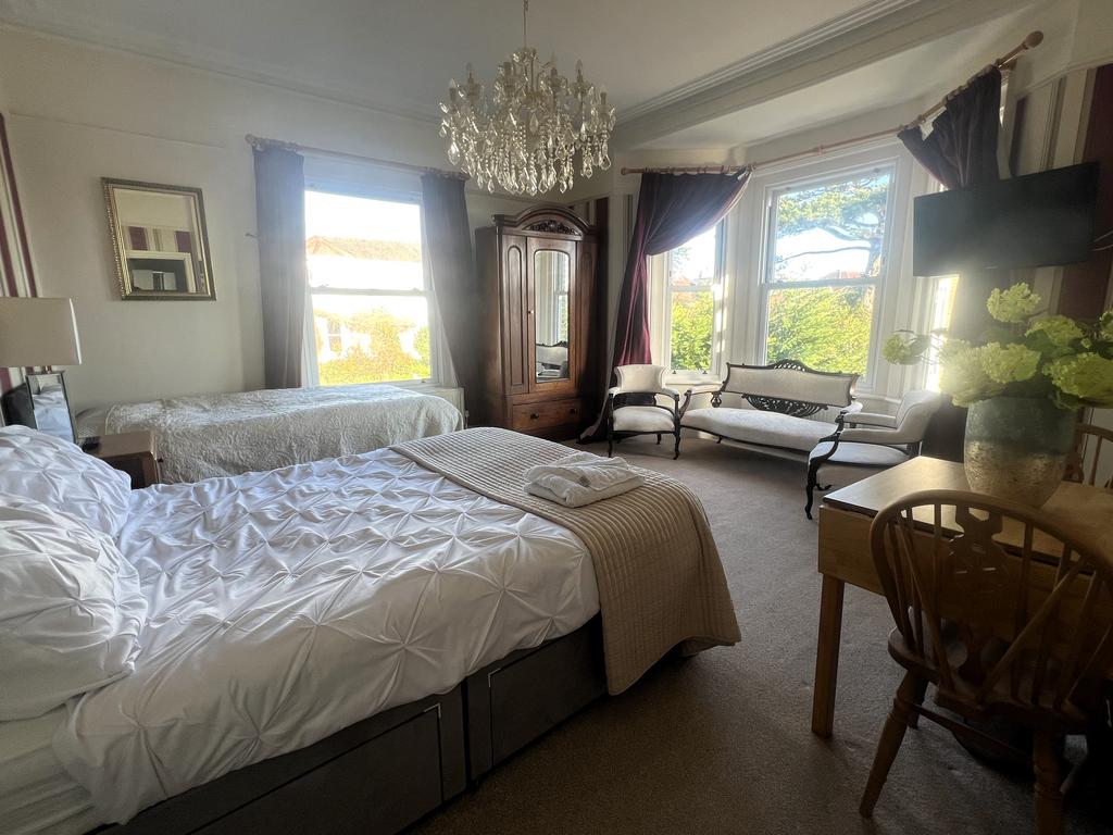 Clarence Road, Shanklin Studio to rent £700 pcm (£162 pw)
