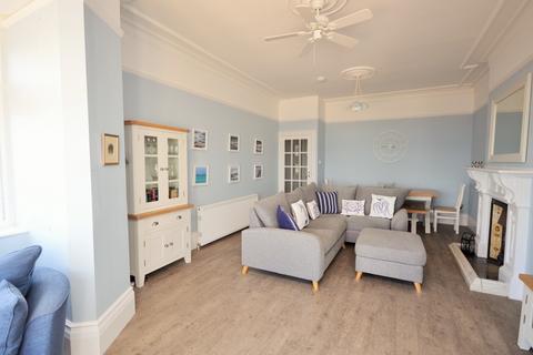 3 bedroom apartment to rent, Shore Road, Ventnor