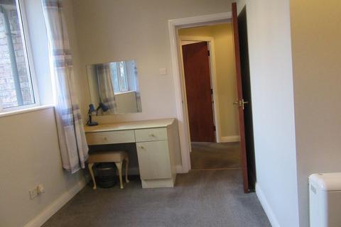 1 bedroom flat to rent, 13 Wood Road, Whalley Range, Manchester, M16