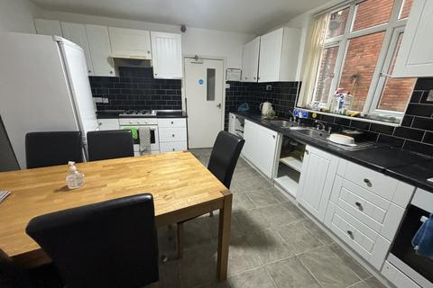 6 bedroom house share to rent - Derby DE22