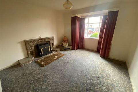 2 Coniston Close, Chadderton, Oldham, OL9 9JQ