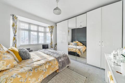122 South Park Crescent, London, SE6 1JP