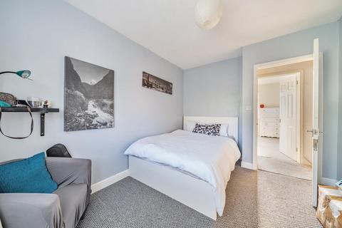 122 South Park Crescent, London, SE6 1JP