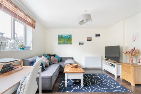 96 Bishops Way, London, E2 9HL