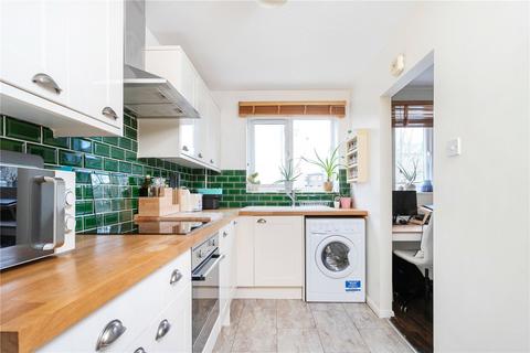 96 Bishops Way, London, E2 9HL