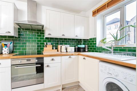 96 Bishops Way, London, E2 9HL
