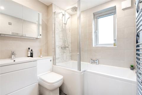 96 Bishops Way, London, E2 9HL