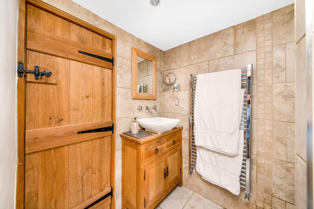 En suite shower room