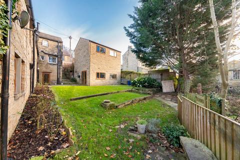 3 bedroom property for sale, Swift Cottage, North Road, Kirkburton, HD8