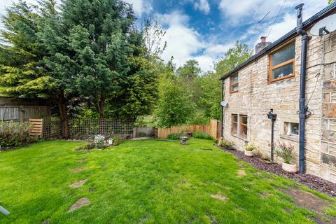 3 bedroom property for sale, Swift Cottage, North Road, Kirkburton, HD8