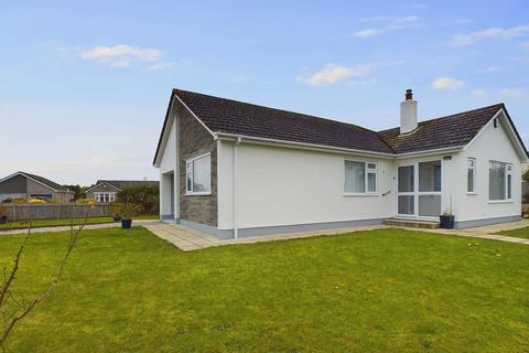 1 Caradon Close, Callington, PL17 7HF