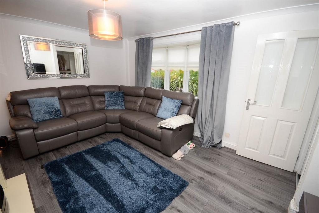 Fallowfeld, Leam Lane 2 bed semidetached house for sale £115,000