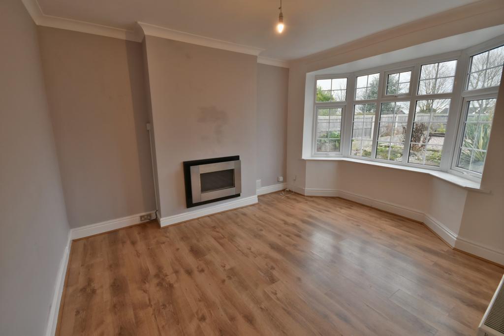 Wrexham Road, Johnstown, LL14 3 bed detached house for sale £225,000