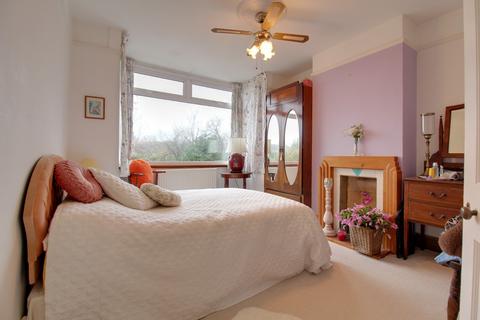 190 Botley Road, Burridge, Southampton, SO31 1BL