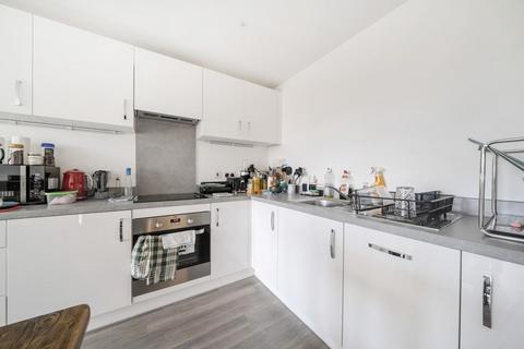 2 bedroom flat for sale, Adenmore Road, Catford, London, SE6