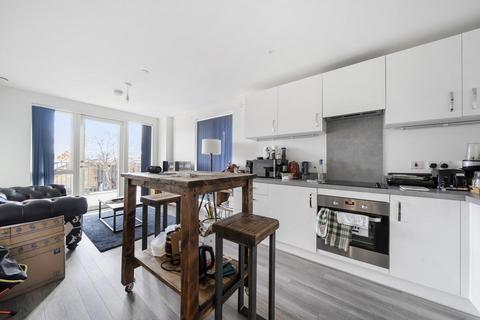 2 bedroom flat for sale, Adenmore Road, Catford, London, SE6