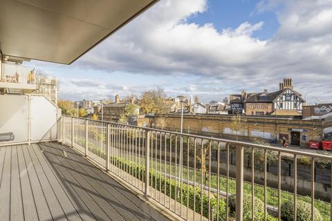 2 bedroom flat for sale, Adenmore Road, Catford, London, SE6