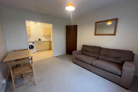 1 bedroom flat to rent - Bordeaux Close, Duston, Northampton NN5 6YR