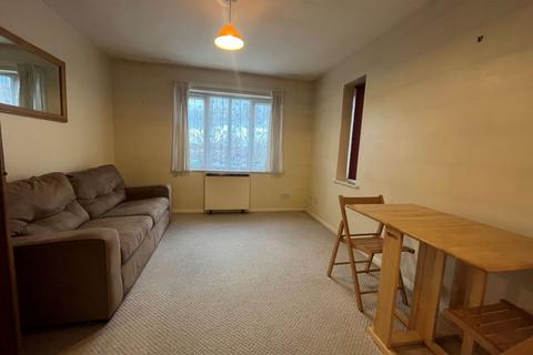 1 bedroom flat to rent - Bordeaux Close, Duston, Northampton NN5 6YR