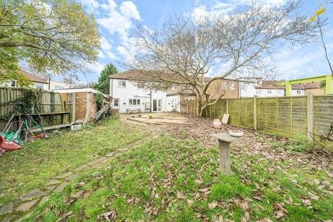 4 bedroom end of terrace house to rent, Staines-Upon-Thames,  Surrey,  TW19