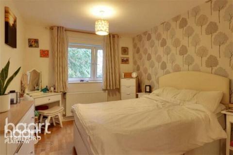 24 Clifton Road, London, E16 4PS