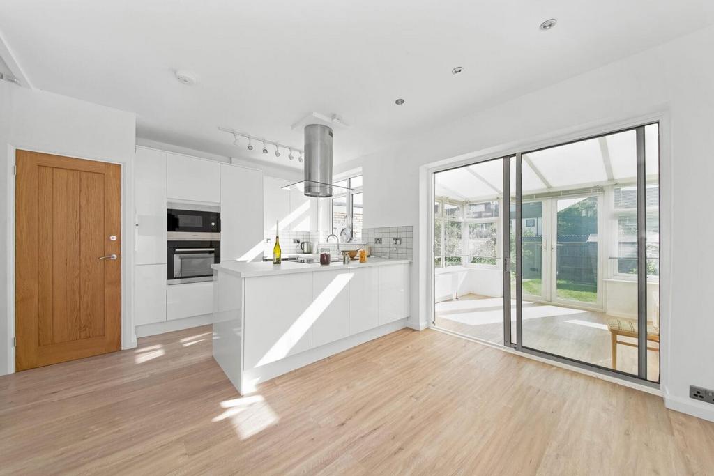 Brockley Road, Brockley, London, SE4 3 bed house for sale £650,000