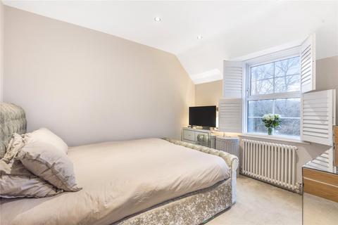 2 bedroom terraced house for sale, Wexham Street, Stoke Poges, Buckinghamshire