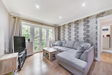 2 bedroom apartment for sale, Gloucester Court, Moorfield Road, Denham
