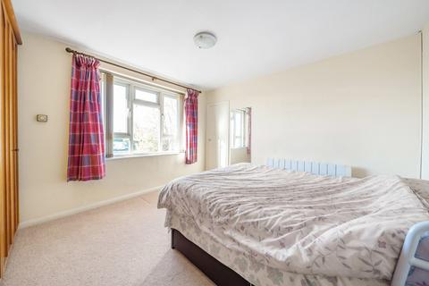 5 Bronsdon Way, Denham, Uxbridge, UB9 5AA