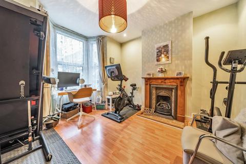 2 bedroom terraced house for sale, Nightingale Road, Hanwell