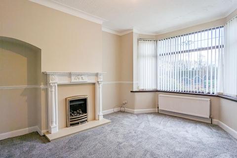 4 bedroom semi-detached house to rent, Lightbowne Road, Manchester, M40