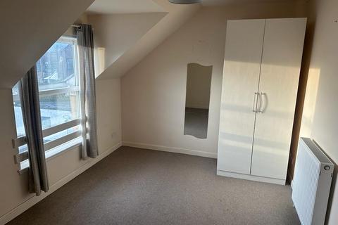 2 bedroom flat to rent, Hill Street, Montrose DD10