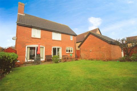 4 bedroom detached house for sale, Bristol Close, Rayleigh, Essex, SS6