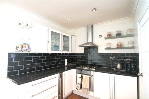 2 bedroom end of terrace house for sale, Lansbury Drive, Hayes