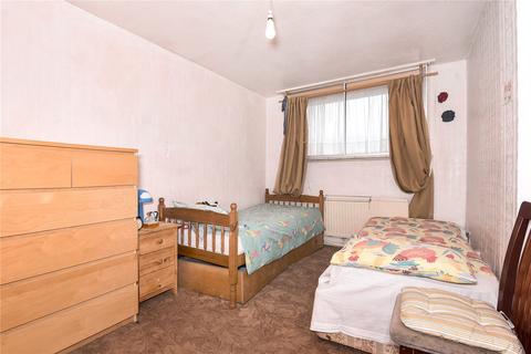 2 bedroom apartment for sale, Gurnard Close, West Drayton, Middlesex