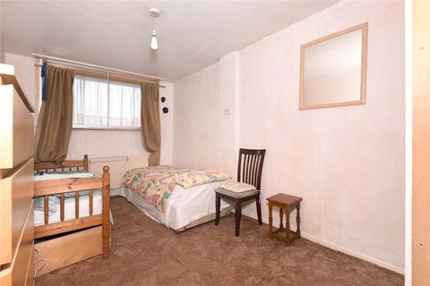 24 Gurnard Close, West Drayton, UB7 7TT