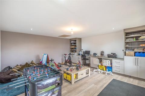 61c Heath Road, Uxbridge, UB10 0SN